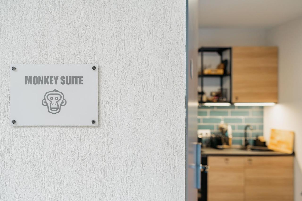 Monkey Suite Budapest Bagian luar foto