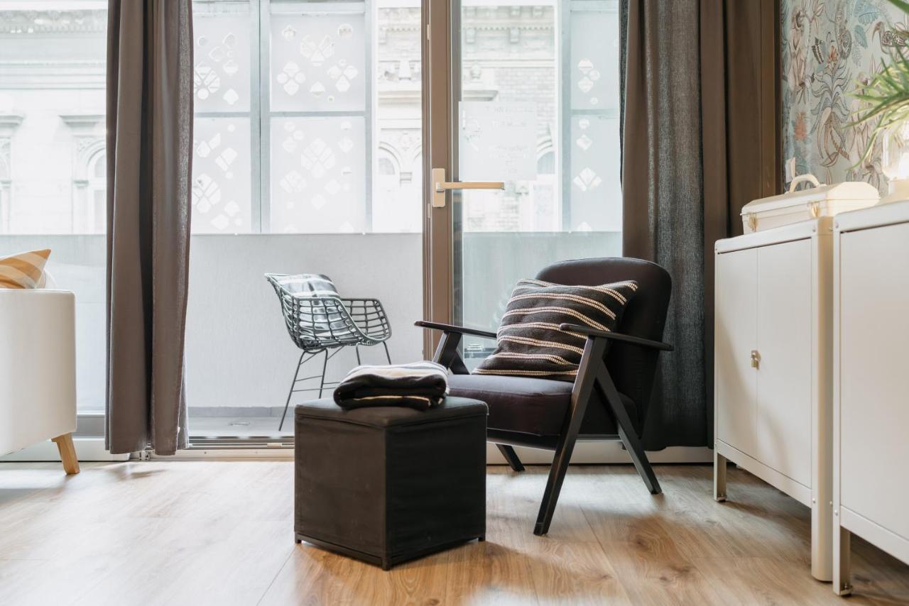 Monkey Suite Budapest Bagian luar foto