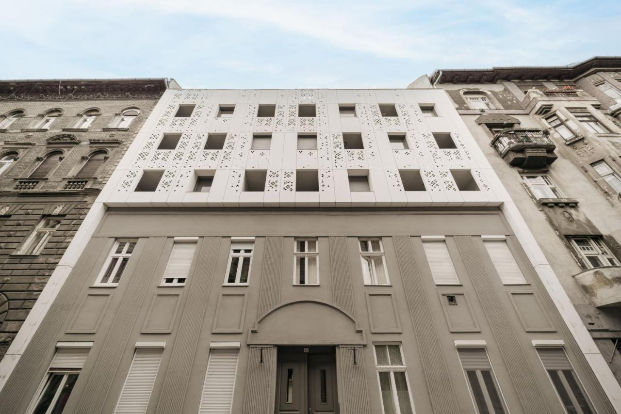 Monkey Suite Budapest Bagian luar foto